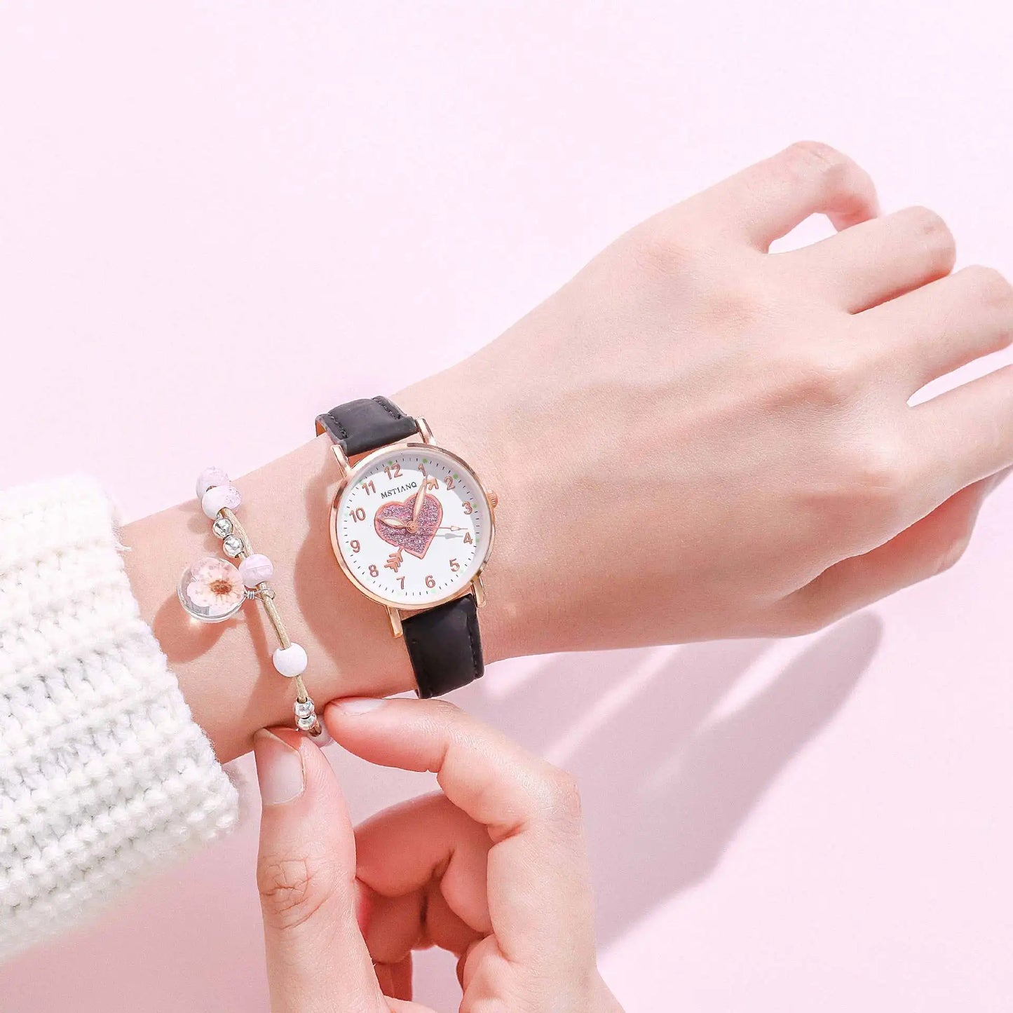 Cute Heart-shaped Dial Glowing Children's Watch Luminous Fluorescent Female Student Fashion Watch Simple love at first sight